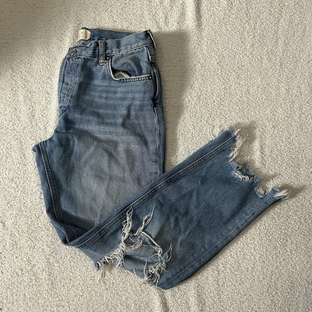 We The Free Straight Jeans Women's 26 Blue Button Fly‎ Mid Rise Crop Distressed